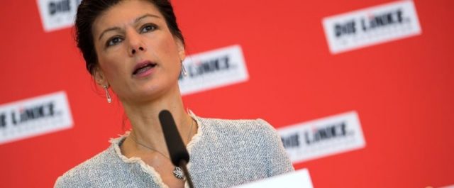 Στέλεχος Die Linke για Grexit: Η Ελλάδα πρέπει να αποφασίσει για το λαό της