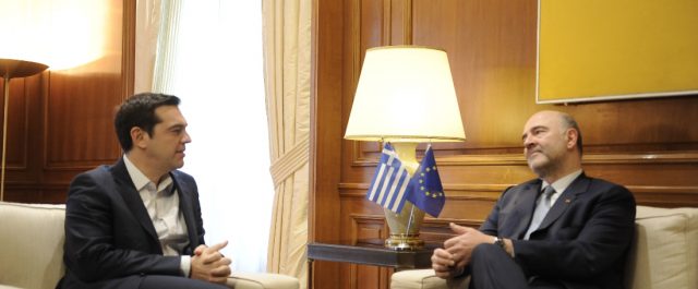 Αφορολόγητο και συντάξεις στον “κόφτη” για λύση πακέτο πρότεινε ο Μοσκοβισί