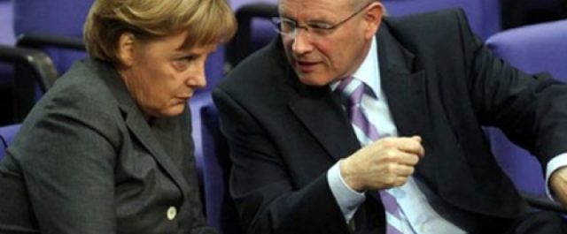 Βερολίνο για Βέμπερ: Καμία αλλαγή στάσης, χωρίς ΔΝΤ δεν έχει επόμενη δόση στην Ελλάδα