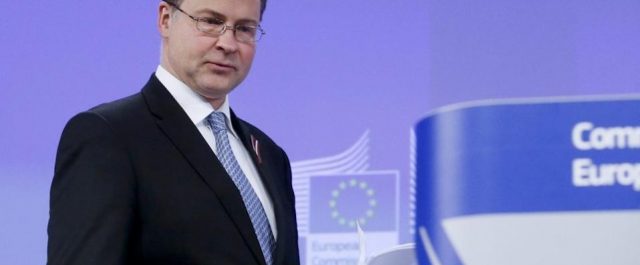 Μήνυμα Ντομπρόβσκις: Χρειάζεται πολιτική βούληση, η καθυστέρηση έχει κόστος για όλους