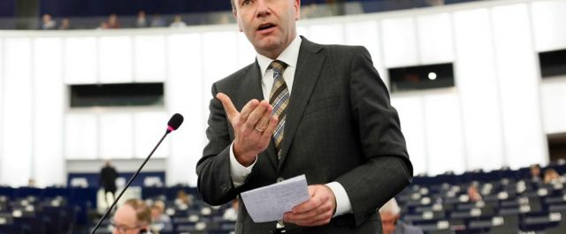 Βέμπερ στη SZ: Αλλάζει στάση το Βερολίνο- “Μπορούμε και χωρίς το ΔΝΤ”