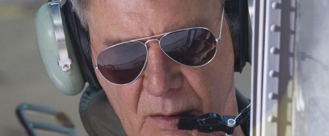 Το μικρό αεροσκάφος του Χάρισον Φορντ παραλίγο να συγκρουστεί με άλλο κατά την προσγείωση