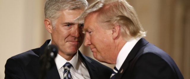 “Τραβάει” το σχοινί ο Τραμπ- Νέο αντιμεταναστευτικό διάταγμα