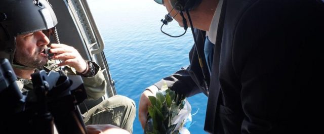 Ο Καμμένος “κατέθεσε” στεφάνι στα Ίμια [εικόνες -video] – Ρεκόρ τουρκικών παραβιάσεων στο Αιγαίο