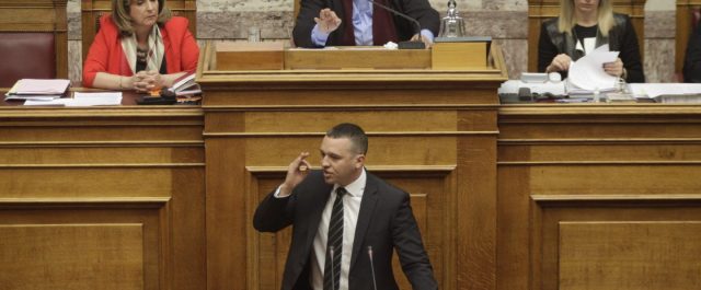 ΒΟΥΛΗ: Σύγκρουση Βούτση – Κασιδιάρη σε υψηλούς τόνους