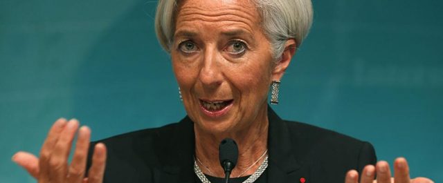 Η απάντηση Λαγκάρντ στις επικρίσεις ΕΕ και Αθήνας