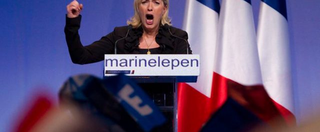 Η ασφάλεια της Λεπέν επιτέθηκε σε δημοσιογράφους γιατί έκαναν ενοχλητικές ερωτήσεις