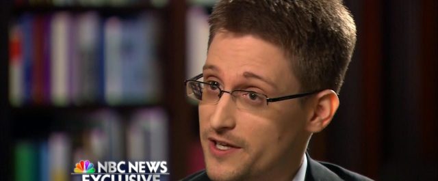 NBC: Ο Πούτιν σκέπτεται να παραδώσει τον Σνόουντεν στον Τραμπ