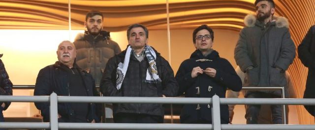 Ο Τσακαλώτος στην σουίτα του Ιβάν Σαββίδη για τον αγώνα ΠΑΟΚ-Σάλκε