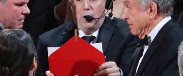 Με “ιστορική γκάφα” η απονομή των Όσκαρ- Καλύτερη ταινία το “Moonlight”