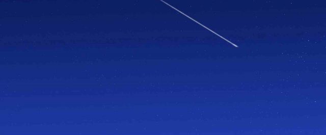 Κομήτης με ασυνήθιστα χρώματα ορατός με γυμνά μάτια