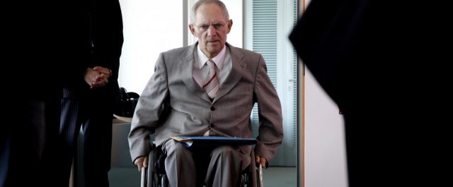 FAZ: Θέλει ο Σόϊμπλε να κυβερνήσει ο Μητσοτάκης γι αυτό “παίζει” με το Grexit;