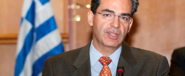 Στον εισαγγελέα 25χρονος φοιτητής Ψυχολογίας για τον ξυλοδαρμό του καθηγητή Αγγ. Συρίγου