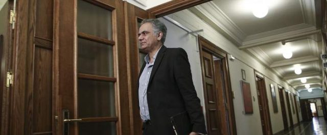 Σκουρλέτης: Ας απαλλαγεί το ΠΑΣΟΚ από τα βαρίδια του κι εδώ είμαστε…