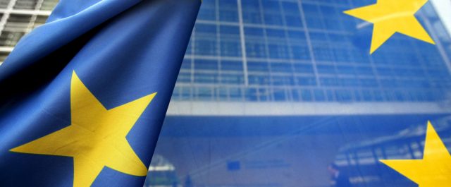 Επιβεβαιώνει η Κομισιόν τις διεργασίες για τη λήψη δανείου της Ελλάδας από την Παγκόσμια Τράπεζα