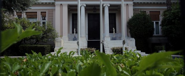 “Προβοκάτσια” του Reuters καταγγέλλει το Μαξίμου