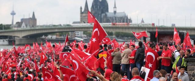 Γιατί ο Ερντογάν επιμένει να πάει στη Γερμανία- Η κρίσιμη ψήφος εκατομμυρίων Τούρκων στην Ευρώπη