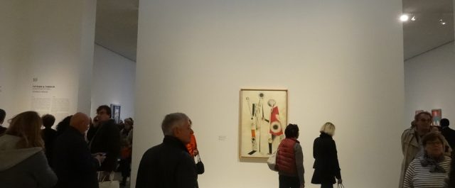 Πώληση έργων σύγχρονων εικαστικών στα μουσεία