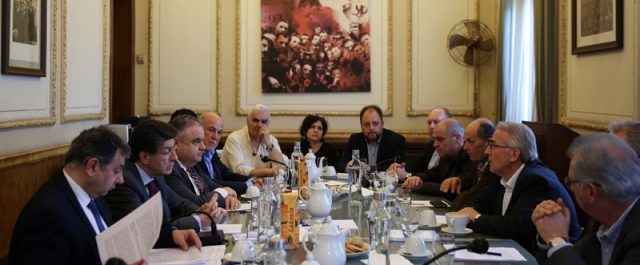 Εργοδότες και ΓΣΕΕ υπέγραψαν νέα συλλογική σύμβαση εργασίας