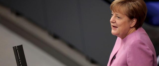 Μέρκελ: Διόλου ικανοποιητική η κατάσταση των προσφύγων στα ελληνικά νησιά