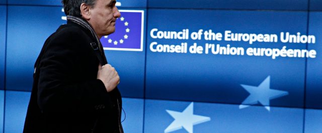 Οι Θεσμοί πιέζουν στις Βρυξέλλες, η Αθήνα “προειδοποιεί” με Ρώμη