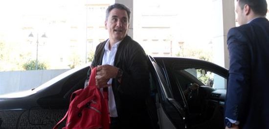 Τηλεδιάσκεψη Τσακαλώτου με Θεσμούς την Παρασκευή ενόψει Eurogroup