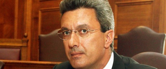 Σκληρή επίθεση Χατζηνικολάου κατά Γιάννου Παπαντωνίου- Τι είπε για τη δέσμευση λογαριασμού της Real News
