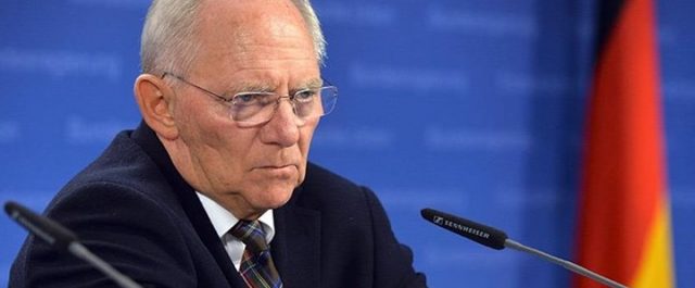 Επίθεση Σόϊμπλε σε Γκάμπριελ για την Ελλάδα