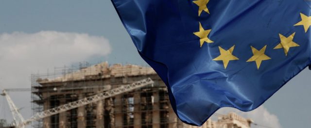 Bloomberg: 75% να τα βγάλει πέρα η Ευρωζώνη, 50% να χρεοκοπήσει η Ελλάδα