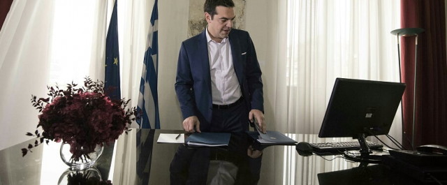 Ο Αλέξης Τσίπρας παραδίδει το στρατόπεδο Παύλου Μελά στο Δήμο