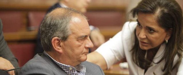 Τι συζητήθηκε στο τετ α τετ Καραμανλή- Ντόρας στο γραφείο του πρώην πρωθυπουργού