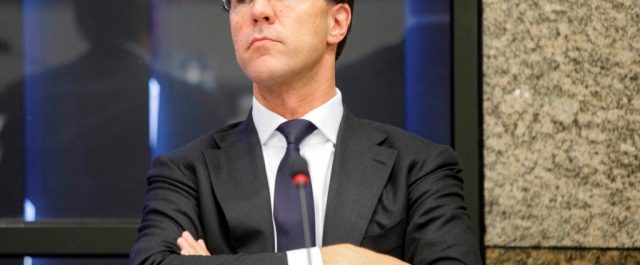 Ολλανδία: Ανεπιθύμητος ο Τσαβούσογλου αν έρθει για το δημοψήφισμα