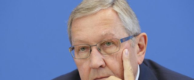 Ρένγκλινγκ: Δεν αποκλείεται συμφωνία έως το Eurogroup, αλλά δεν είναι και σίγουρη