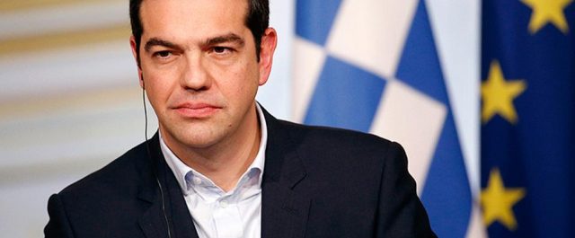 Επίθεση Τσίπρα στον Σημίτη για τα εξοπλιστικά και όχι μόνο…