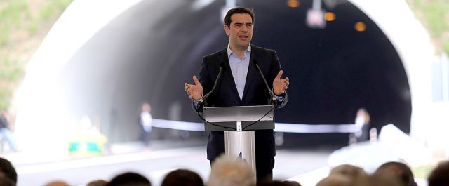 Τσίπρας από τα Τέμπτη: Η αξιολόγηση κλείνει είτε το θέλουν κάποιοι είτε όχι