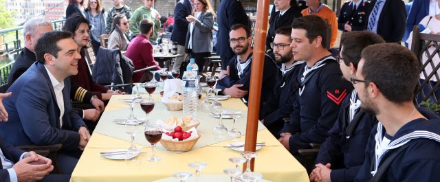 Τσίπρας από το Ναύσταθμο της Κέρκυρας: Όλοι μαζί μπορούμε να κρατήσουμε την Ελλάδα όρθια