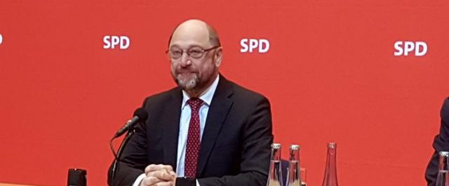 “Φάκελος Σουλτς”: Κατηγορίες για ευνοιοκρατία στον υποψήφιο του SPD