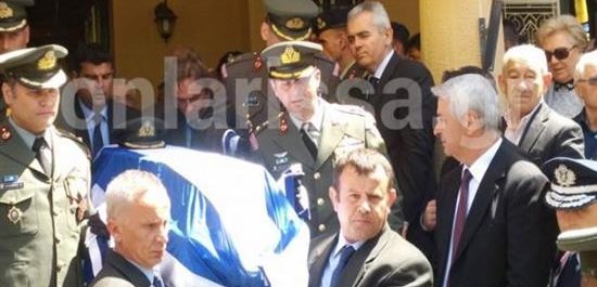 Ανείπωτη θλίψη στις κηδείες των αξιωματικών