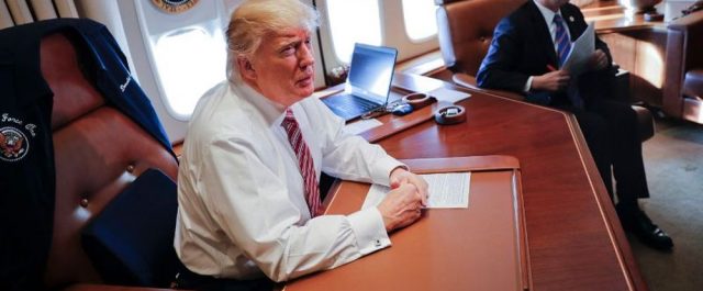 Ο Ντόναλντ Τραμπ κατηγορούσε το 2013 τον Ομπάμα ότι…σκεπτόταν να επιτεθεί στη Συρία