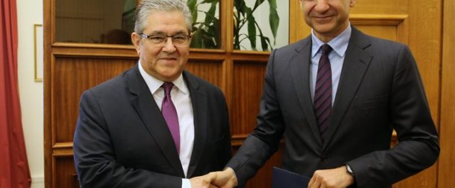 Κουτσούμπας: Υπάρχει σύστημα υποκλοπών- Λεβέντης: Με παρακολουθούν