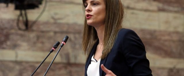 Τα εργασιακά στο επίκεντρο της αντιπαράθεσης ΝΔ – Αχτσιόγλου