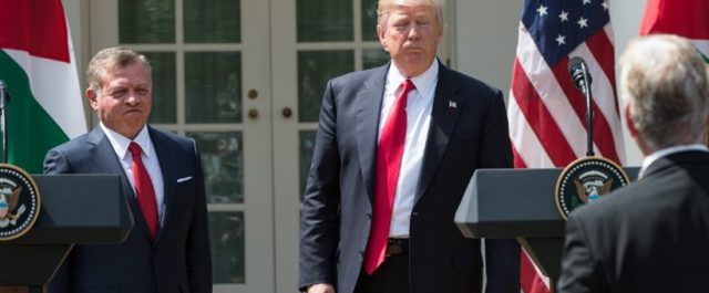 Τραμπ: “Χασάπης και βάρβαρος” ο Άσαντ- Στόχος μας το ISIS