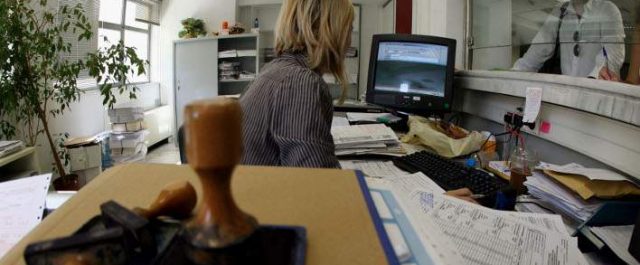 Θα εισάγουμε προγράμματα κατά της φοροδιαφυγής από τη Γερμανία- Στο Βραδεμβούργο η Παπανάτσιου