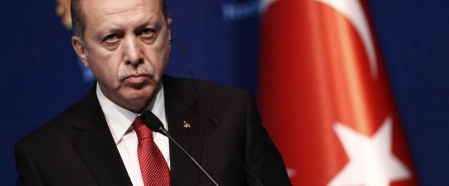 Ο Ερντογάν προκαλεί (πάλι) την Ευρώπη: Αγνοείστε τα εγγόνια του ναζισμού!