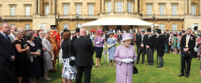 Το Μπάκιγχαμ κάνει προσλήψεις για την πιο περίεργη δουλειά στον κόσμο