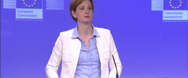 Κομισιόν: Ηπιότερη η ανάπτυξη το 2017 για την Ελλάδα