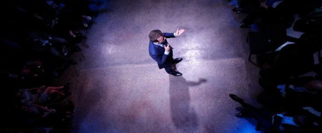 Αμφίρροπη μάχη δείχνουν οι δημοσκοπήσεις στη Γαλλία- ‘Ανοδος Φιγιόν