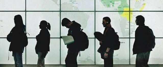 Brain Drain: 20.000 επιστήμονες έφυγαν από τη χώρα την τελευταία 5 ετία