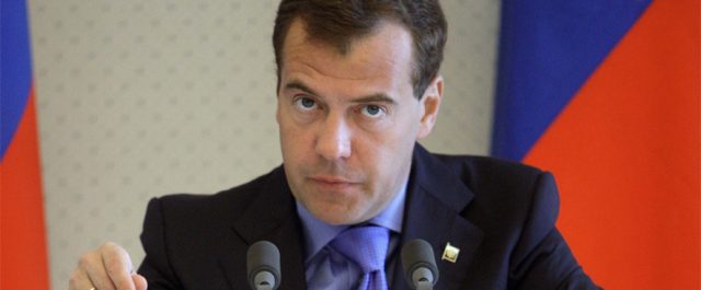 Πολεμική δήλωση Μεντβέντεφ: Οι ΗΠΑ μας έφεραν στο χείλος της σύγκρουσης