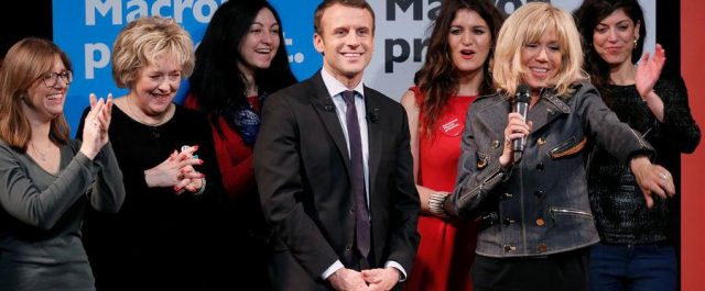 Το βιβλίο που συζητούν όλοι στη Γαλλία- Είναι ο Μακρόν ο “τέλειος άνδρας”;- Η σχέση με την 24 χρόνια μεγαλύτερη Μπριζίτ